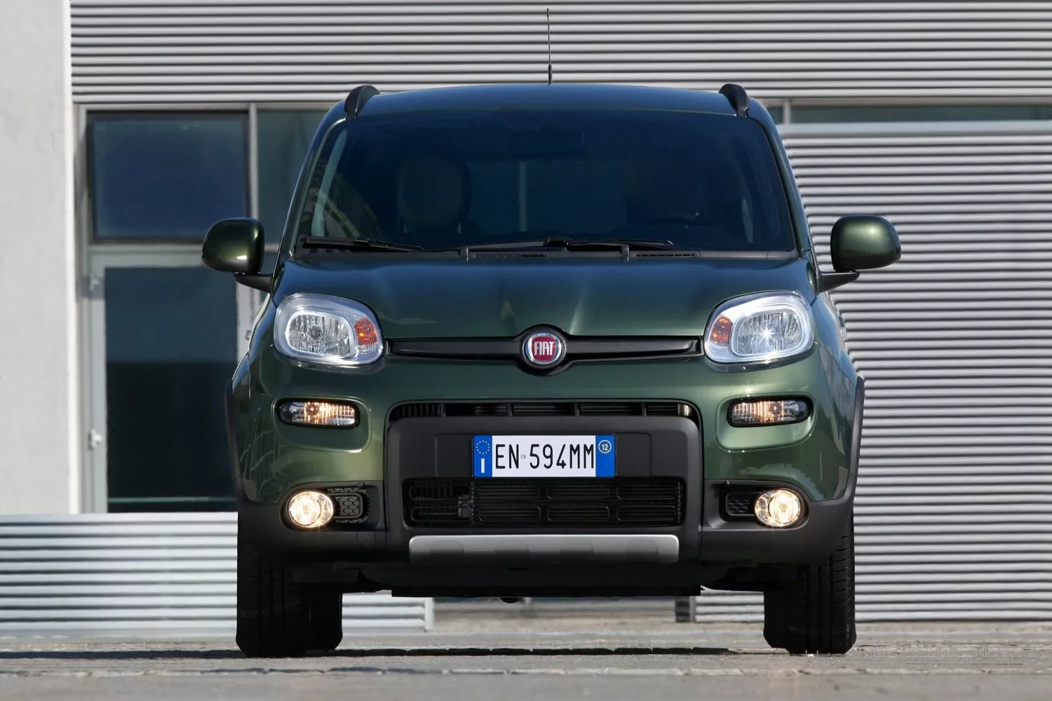 Фото спереди Fiat Panda 4x4 III 2011 -  2024 
                                            