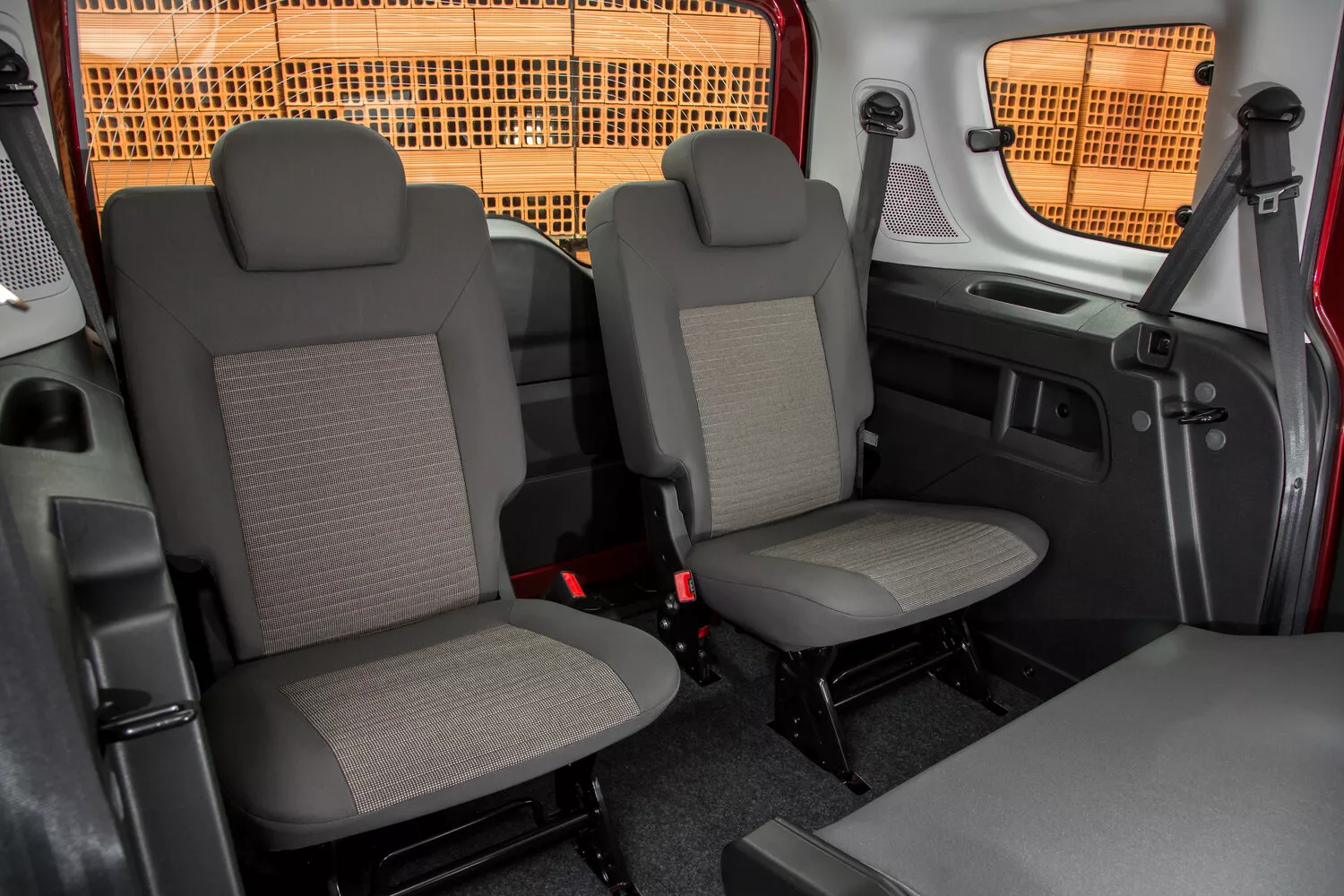 Фото сидений Fiat Doblo  II Рестайлинг 2015 -  2024 
                                            