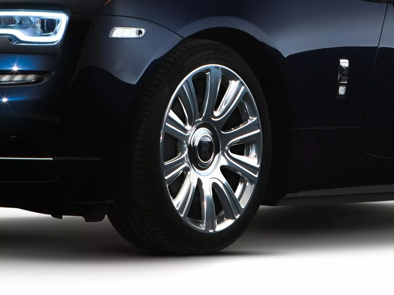 Фото дисков Rolls-Royce Dawn   2015 -  2024 
                                            