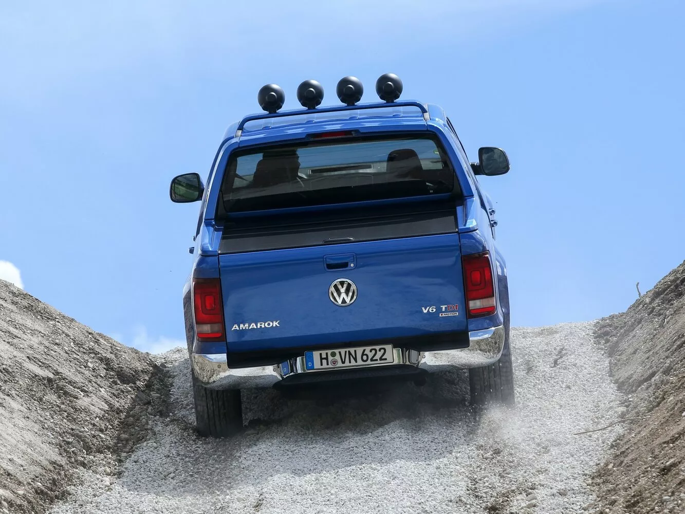 Фото сзади Volkswagen Amarok  I Рестайлинг 2016 -  2024 
                                            