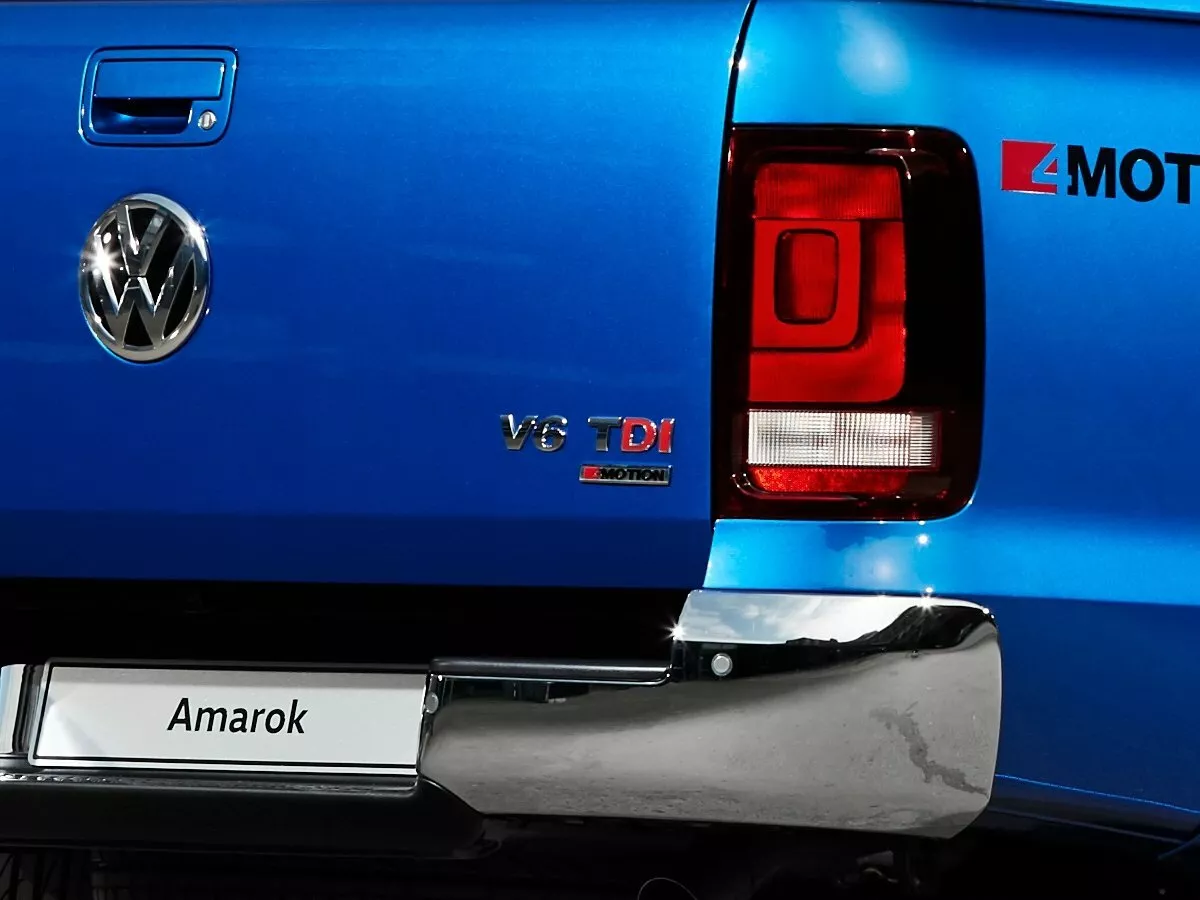 Фото задних фонорей Volkswagen Amarok  I Рестайлинг 2016 -  2024 
                                            