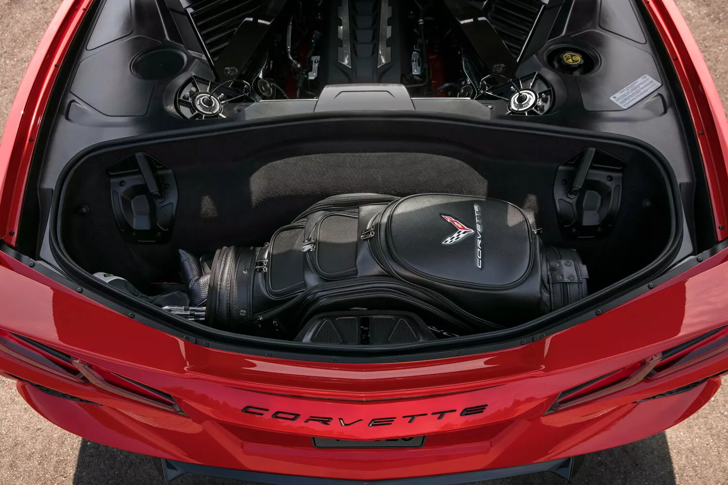 Фото багажника Chevrolet Corvette  C8 2020 -  2024 
                                            