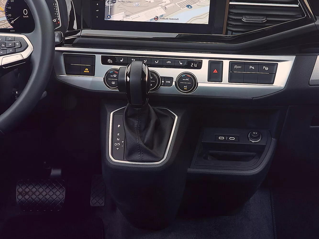 Фото коробки передач Volkswagen Multivan  T6 Рестайлинг 2019 -  2024 
                                            
