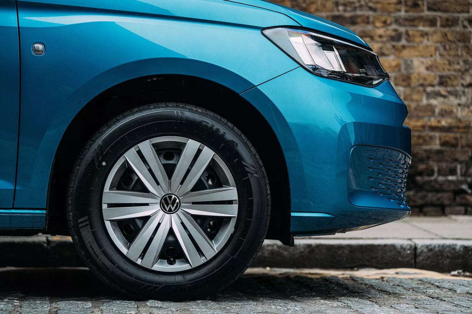 Фото дисков Volkswagen Caddy Maxi V 2020 -  2024 
                                            