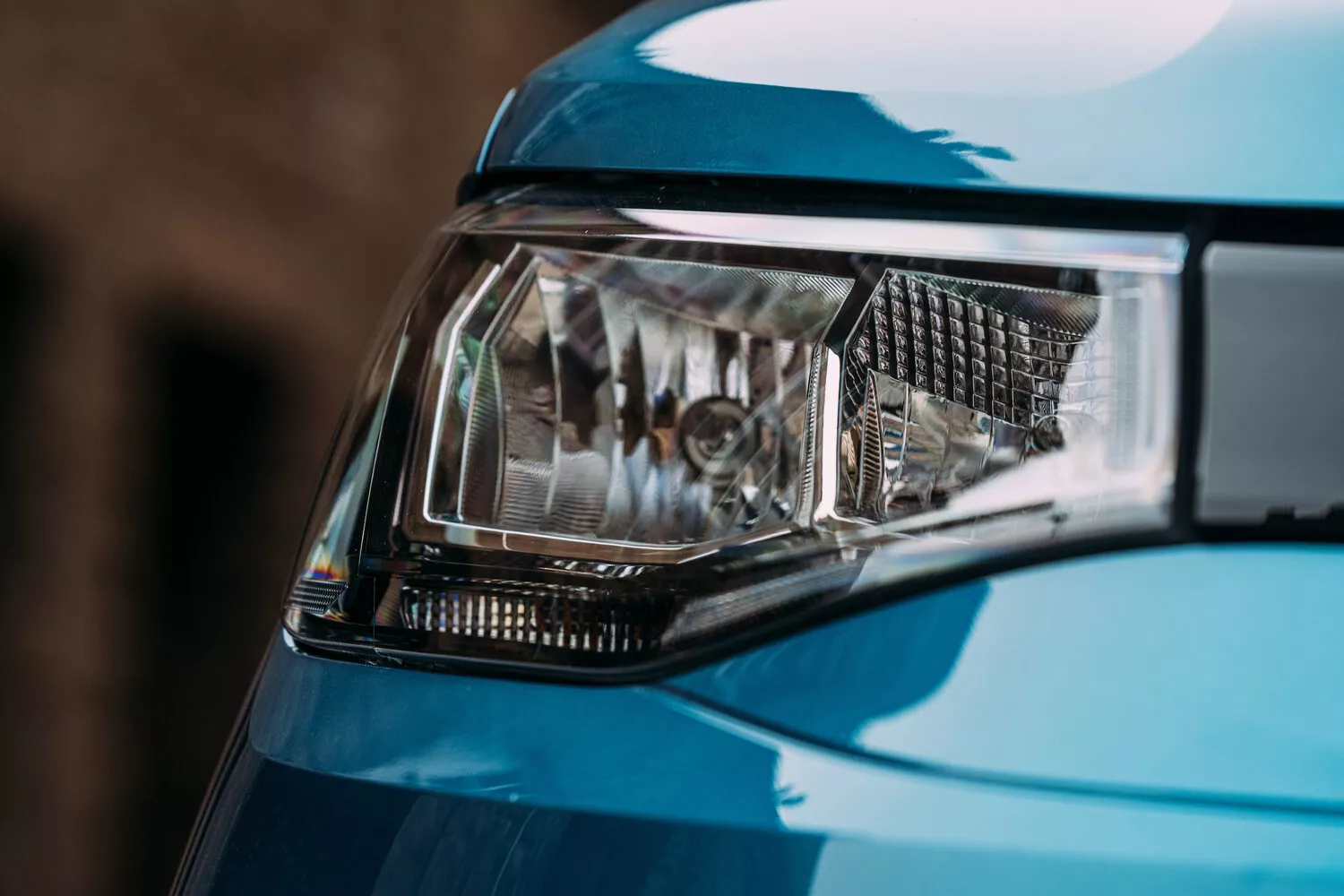 Фото передних фар Volkswagen Caddy Maxi V 2020 -  2024 
                                            