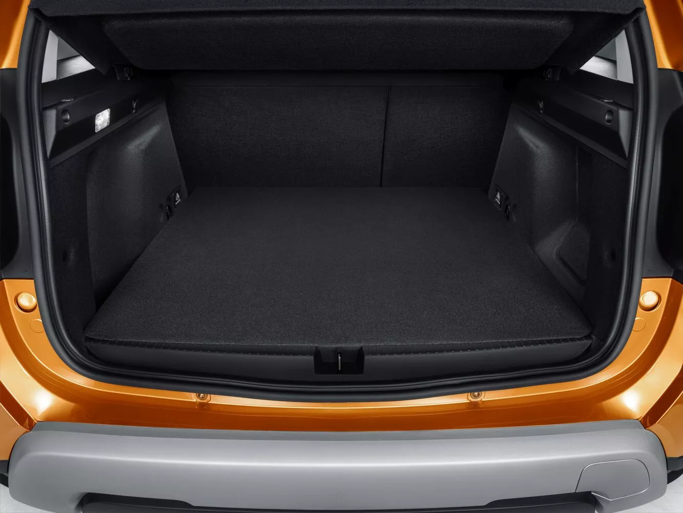 Фото багажника Renault Duster  II 2020 -  2024 
                                            