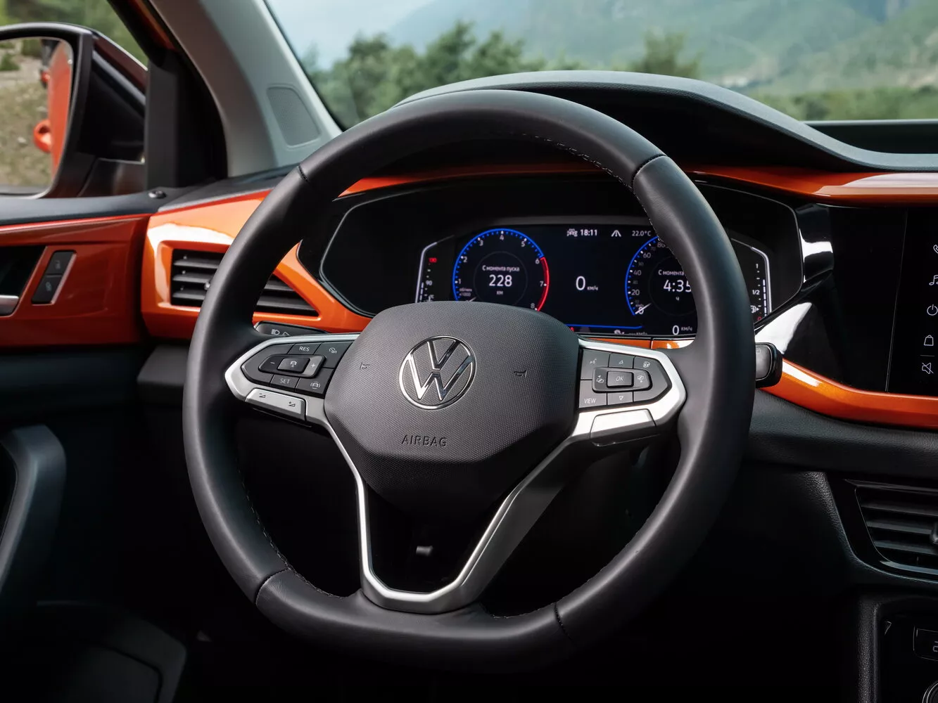 Фото рулевого колеса Volkswagen Taos   2020 -  2024 
                                            