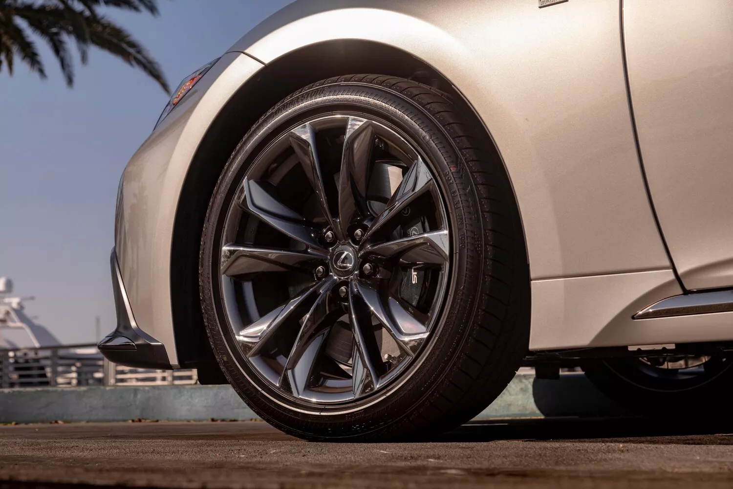 Фото дисков Lexus LS  V Рестайлинг 2021 -  2024 
                                            