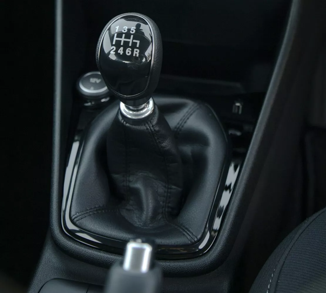 Фото коробки передач Ford Fiesta  Mk7 Рестайлинг 2021 -  2024 
                                            