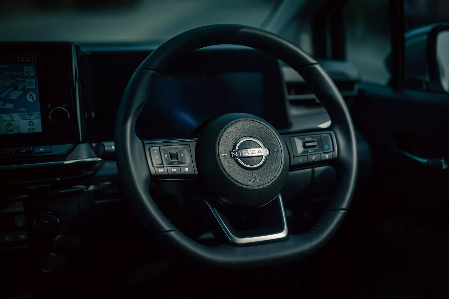 Фото рулевого колеса Nissan Note Autech Crossover III 2020 -  2024 
                                            