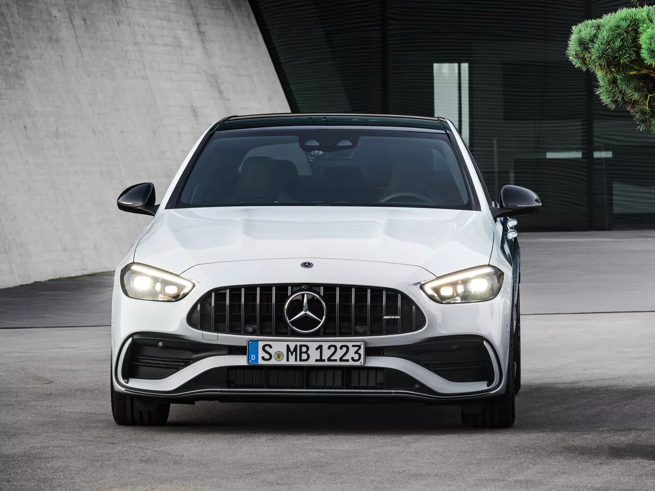 Фото спереди Mercedes-Benz C-Класс AMG  V (W206) 2022 -  2024 
                                            